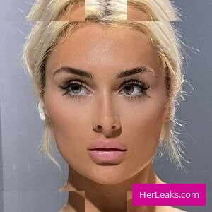 Tiffany Stratton - Image 1