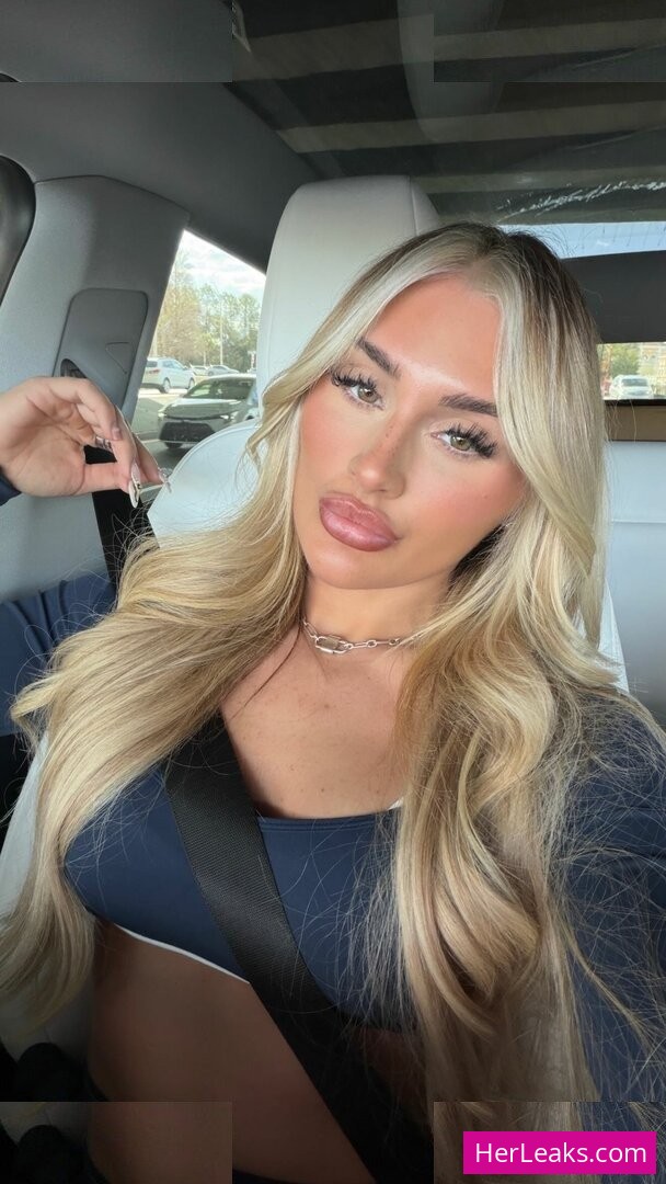 Tiffany Stratton - Image 192