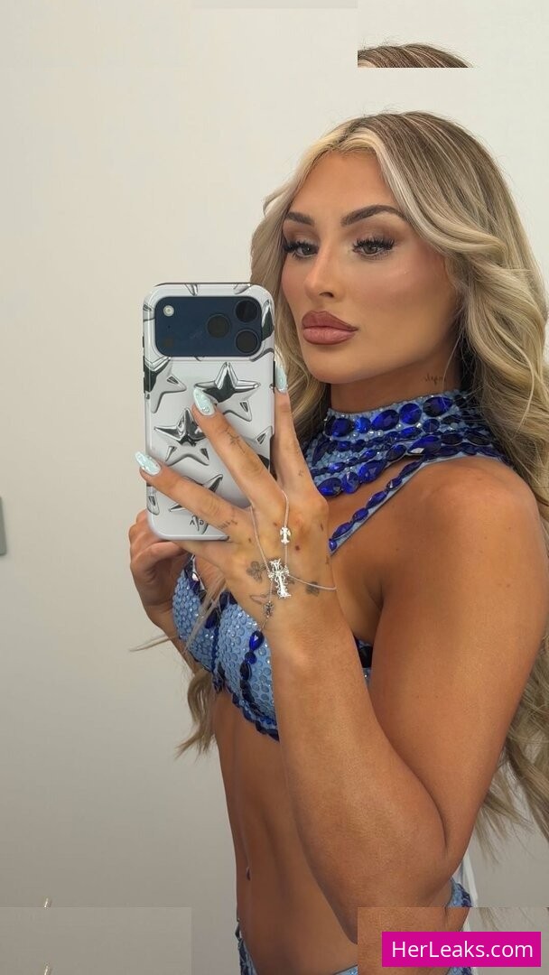 Tiffany Stratton - Image 182