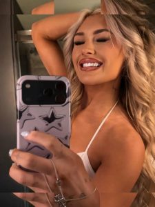 Tiffany Stratton - Image 178