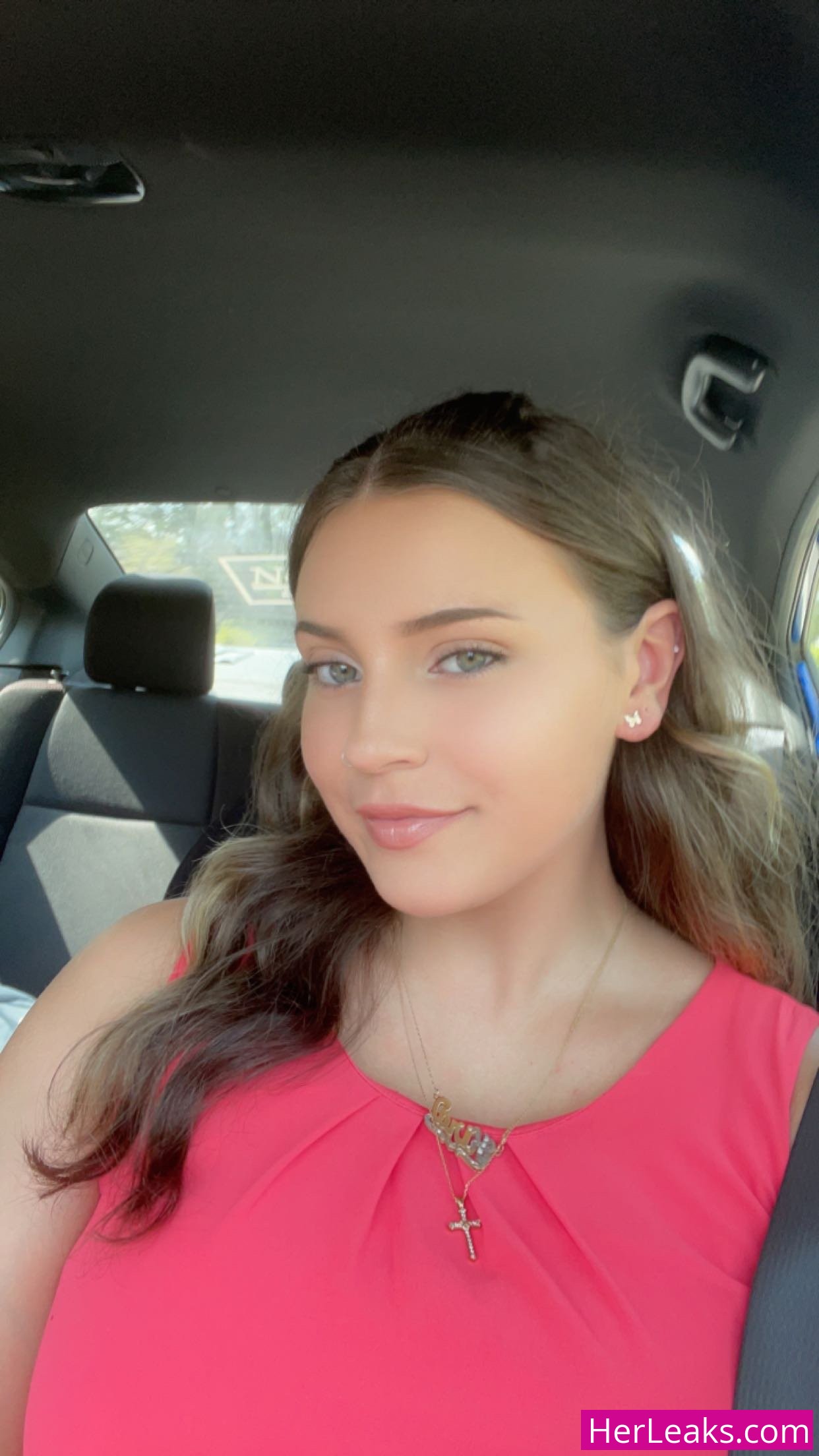 Kira Hothan - Image 19