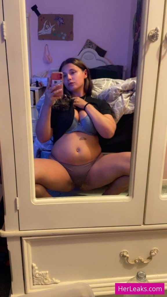 Kira Hothan - Image 363