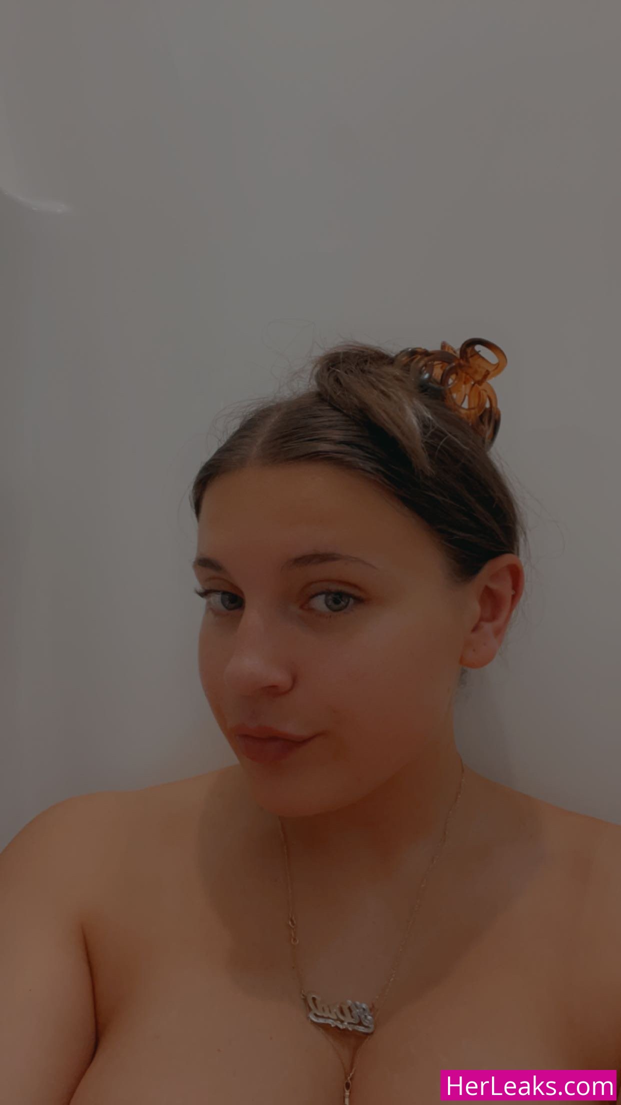 Kira Hothan - Image 9