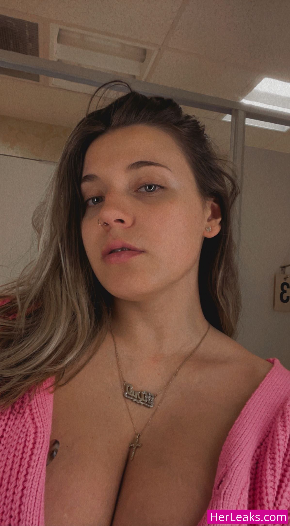 Kira Hothan - Image 103