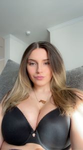 Kira Hothan - Image 328