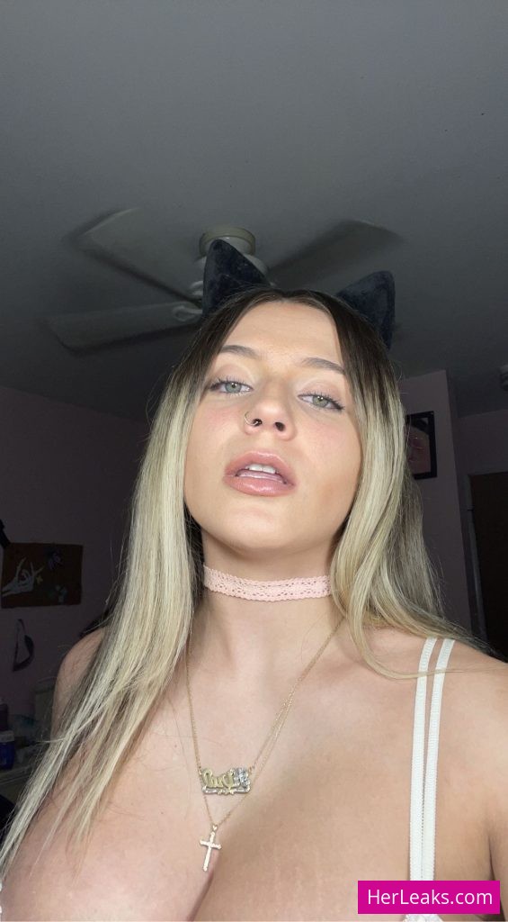 Kira Hothan - Image 512