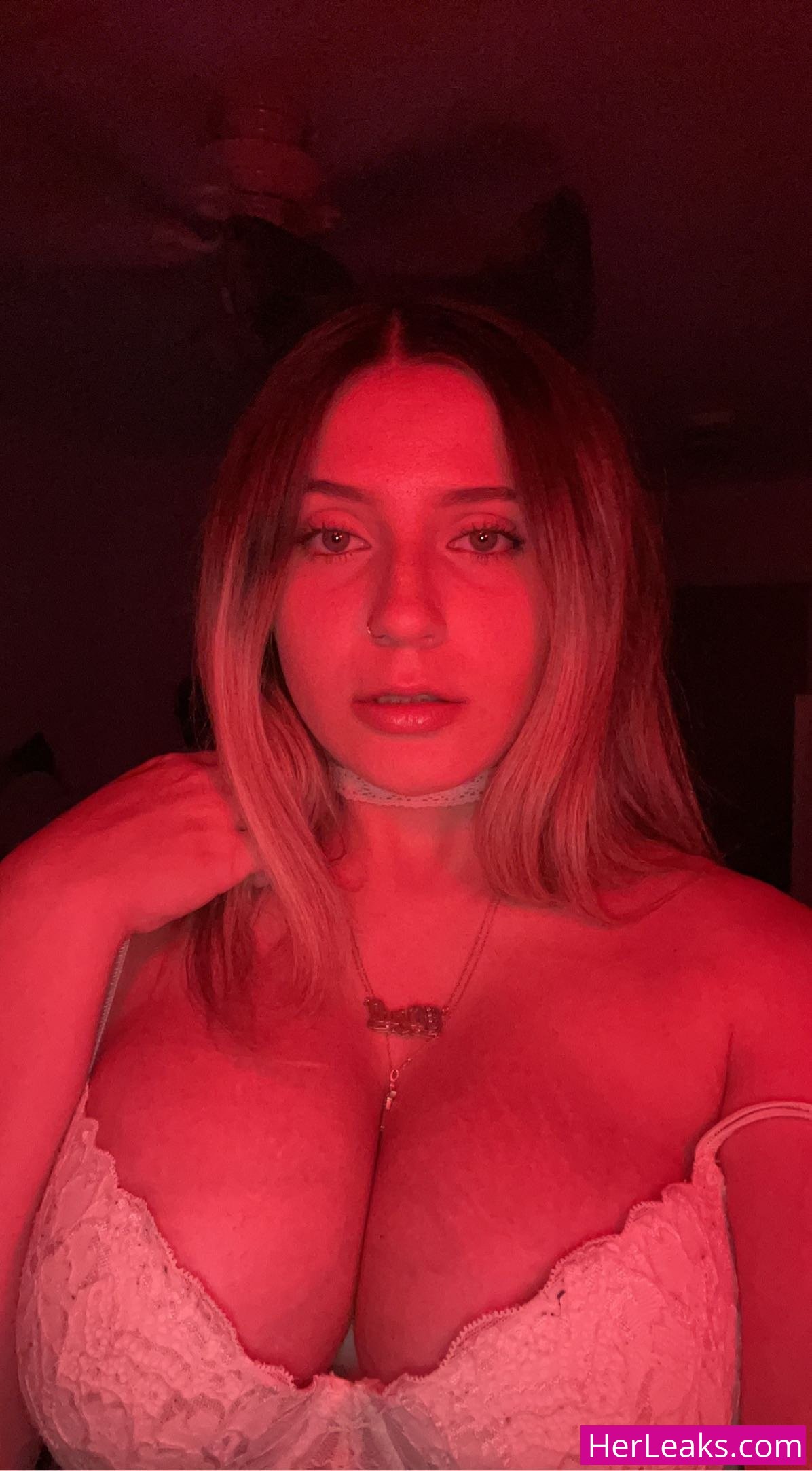 Kira Hothan - Image 168