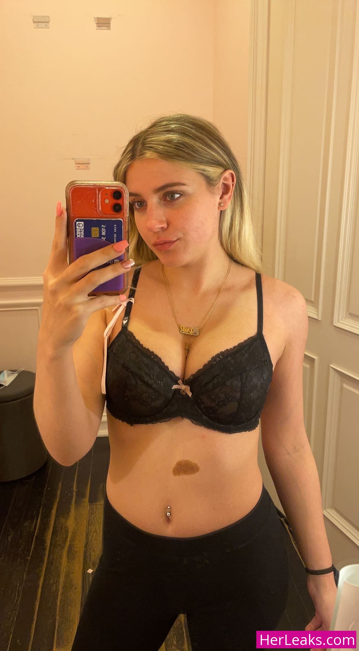 Kira Hothan - Image 235