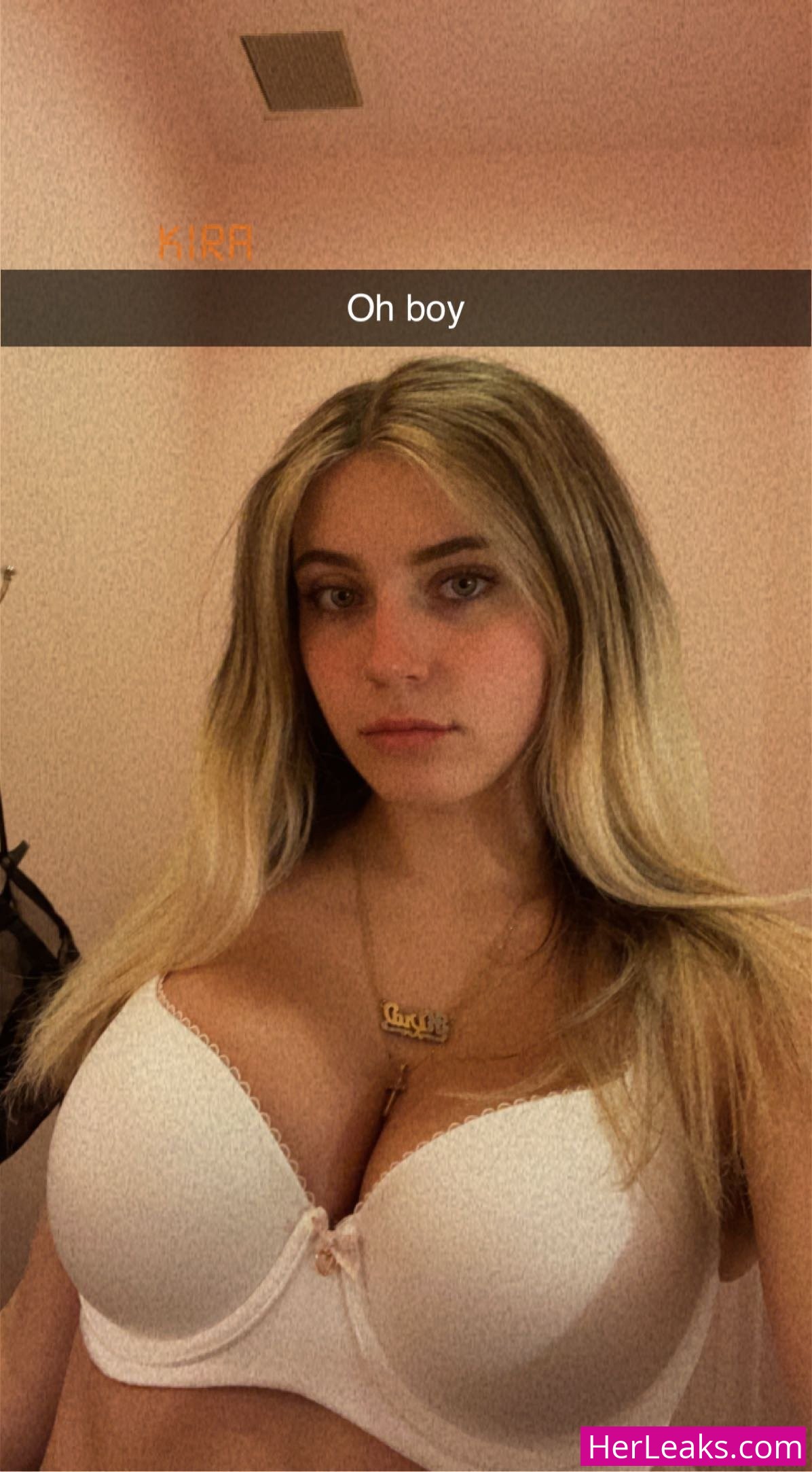 Kira Hothan - Image 313