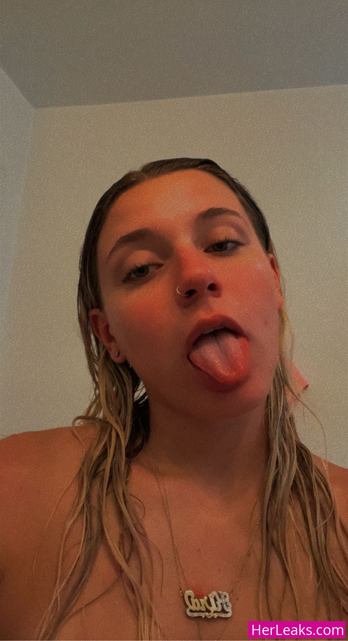 Kira Hothan - Image 264