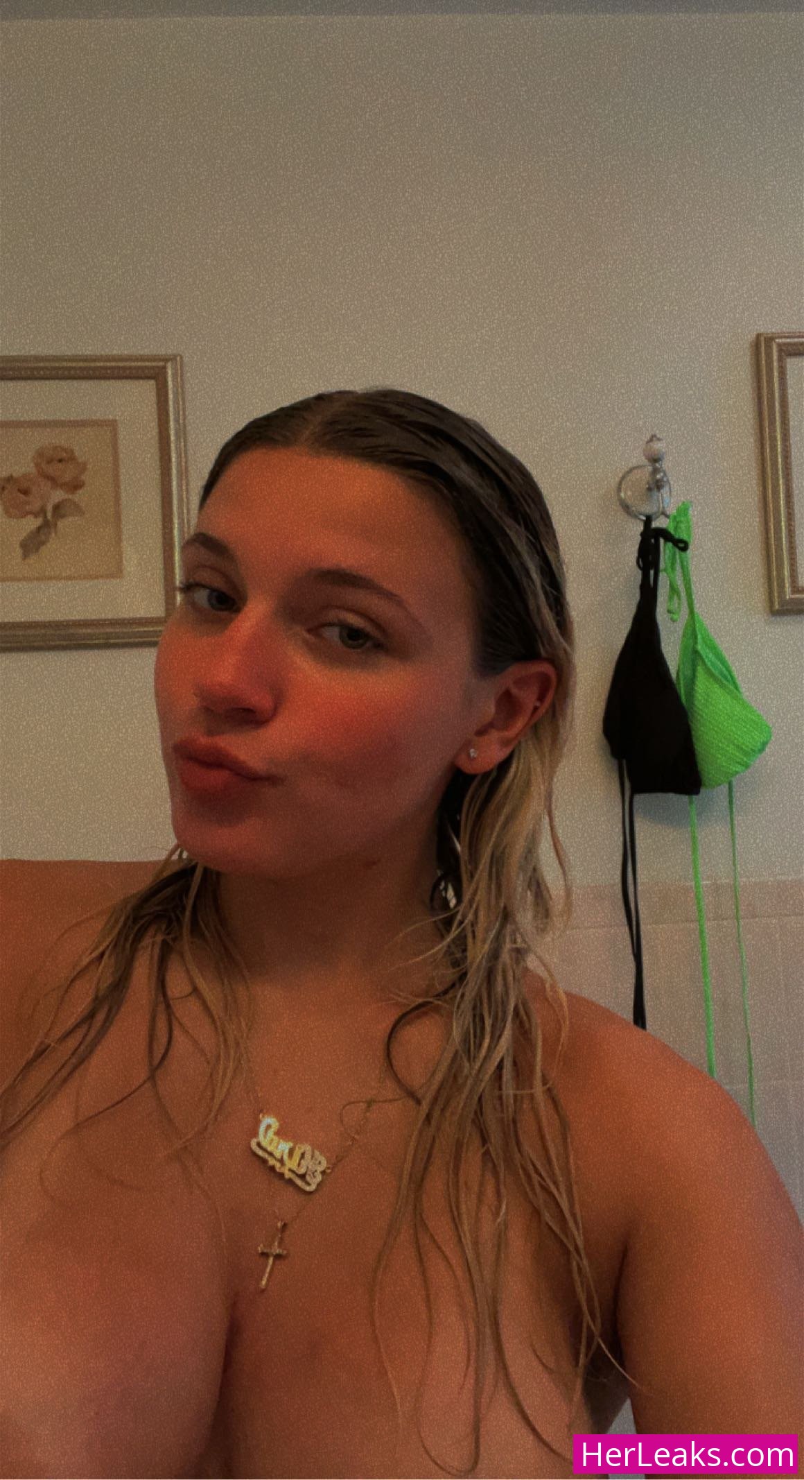 Kira Hothan - Image 261