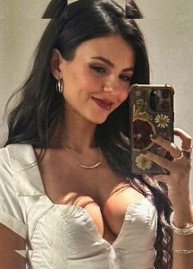 Victoria Justice - Image 138