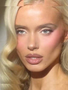 Victoria Turner - Image 113