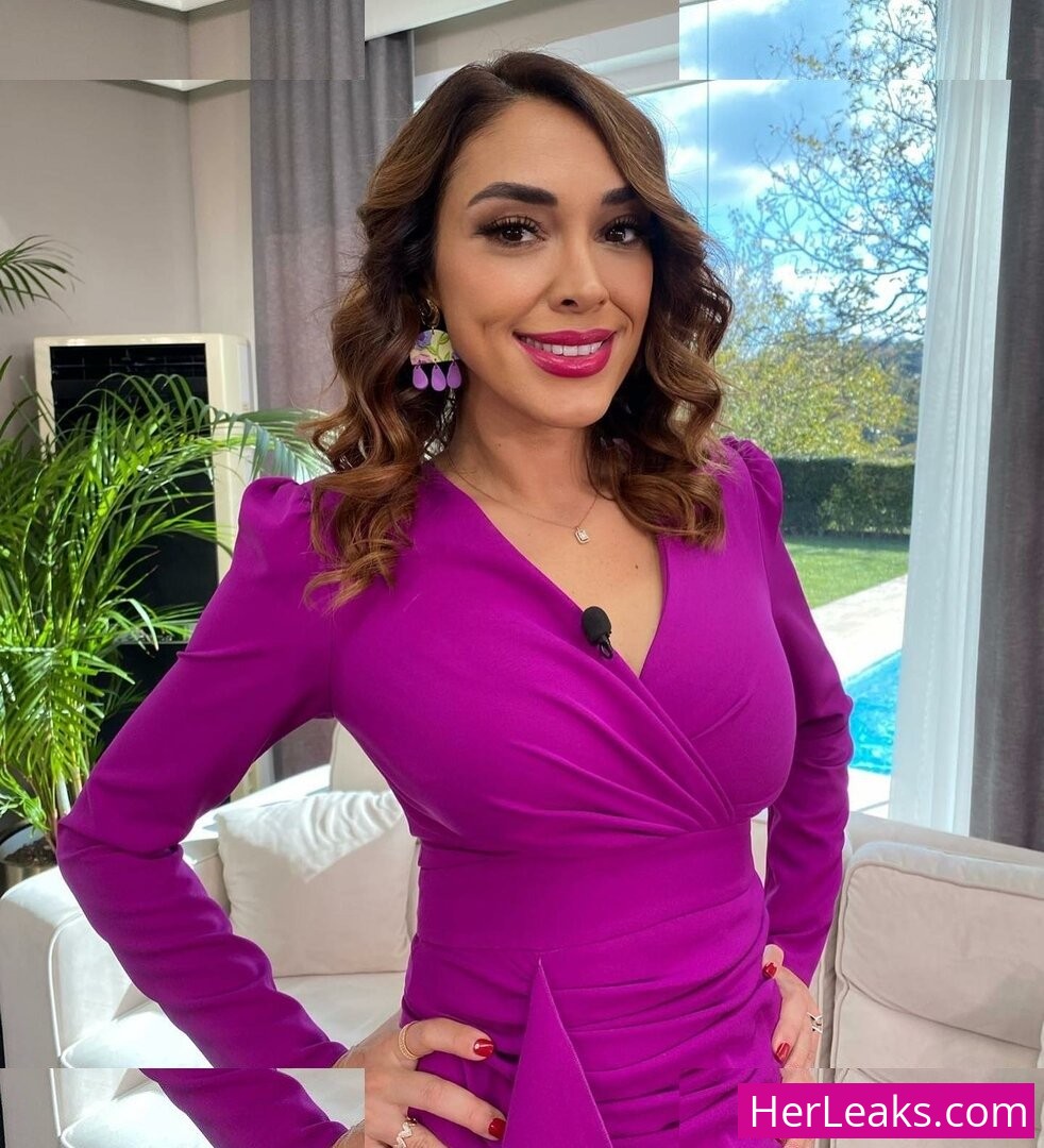 Zuhal Topal - Image 48