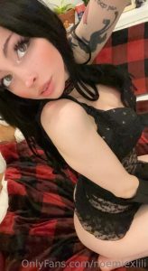 Cinna Noe / Noemie Fay - Image 382