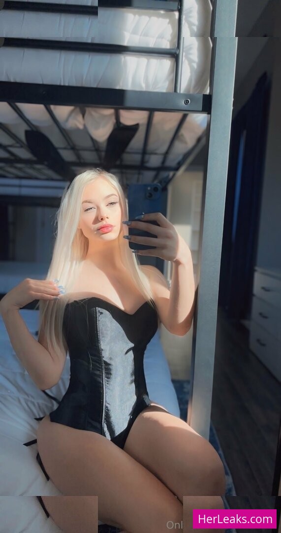 Alyssa Devyn - Image 22