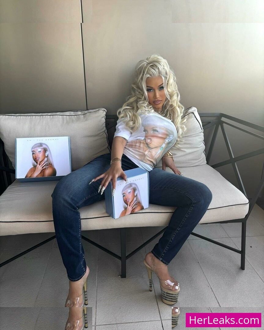 Cardi B - Image 165