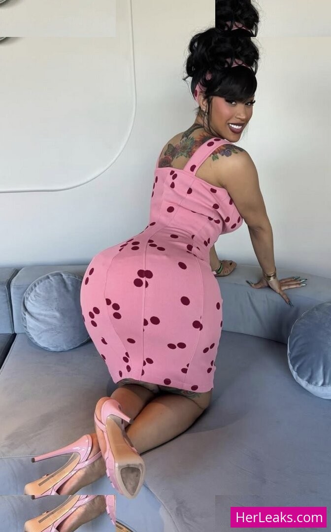 Cardi B - Image 163