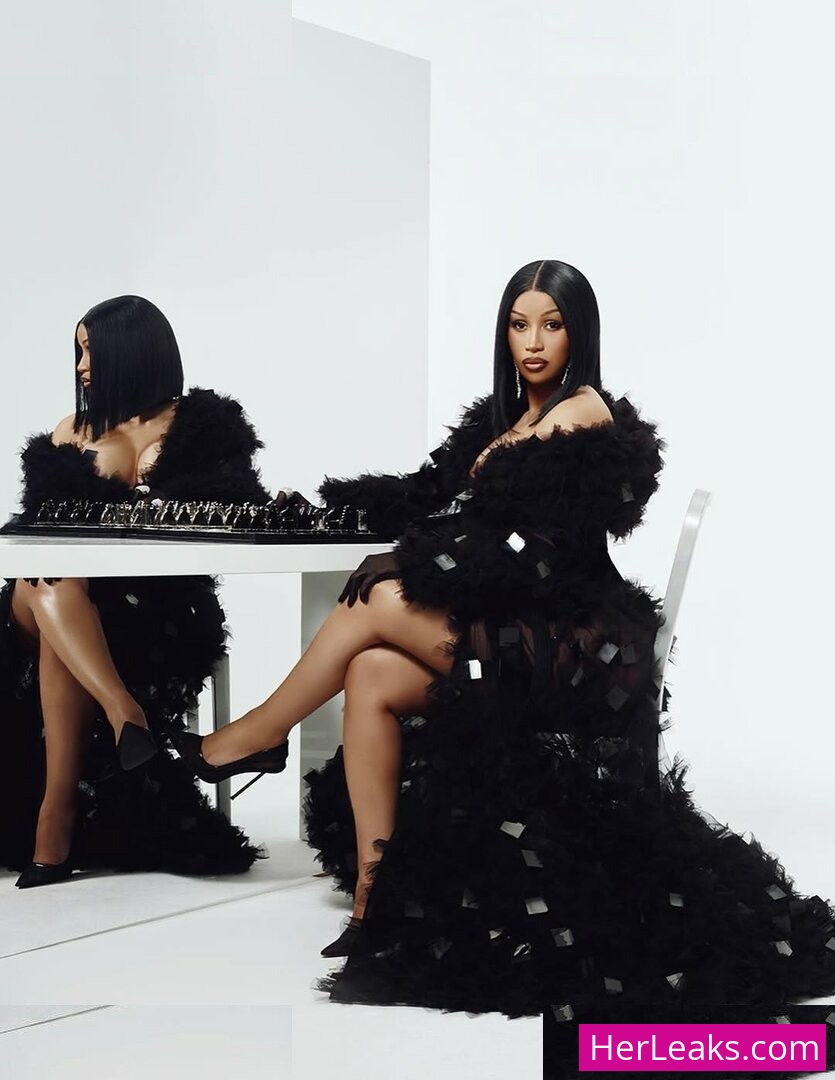 Cardi B - Image 150