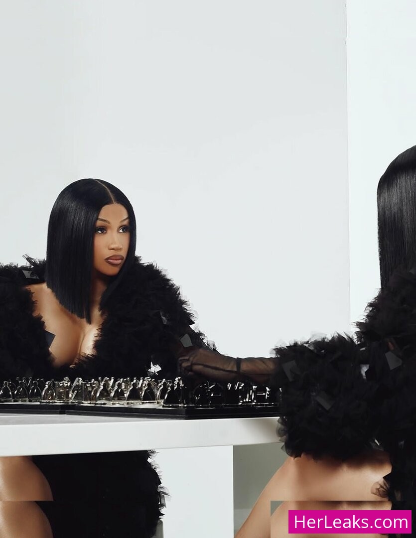 Cardi B - Image 149