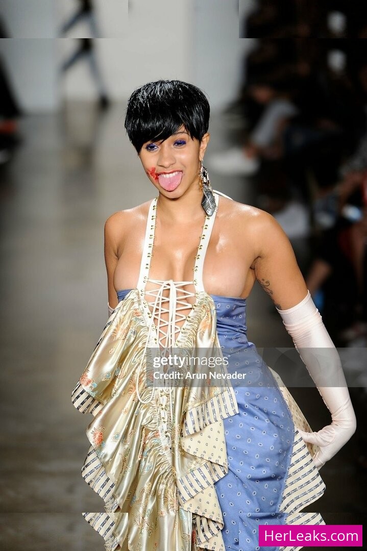 Cardi B - Image 144