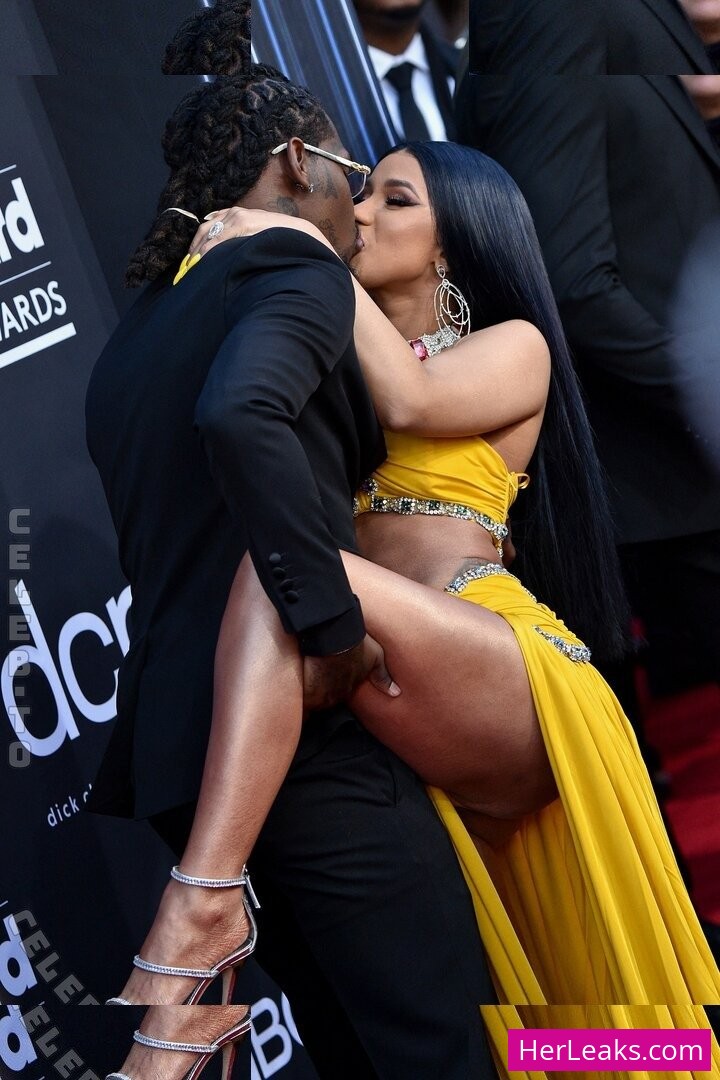 Cardi B - Image 110