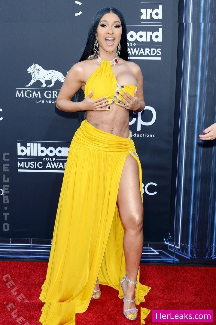 Cardi B - Image 108