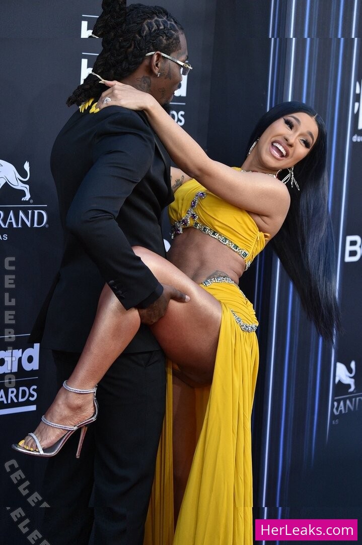 Cardi B - Image 105