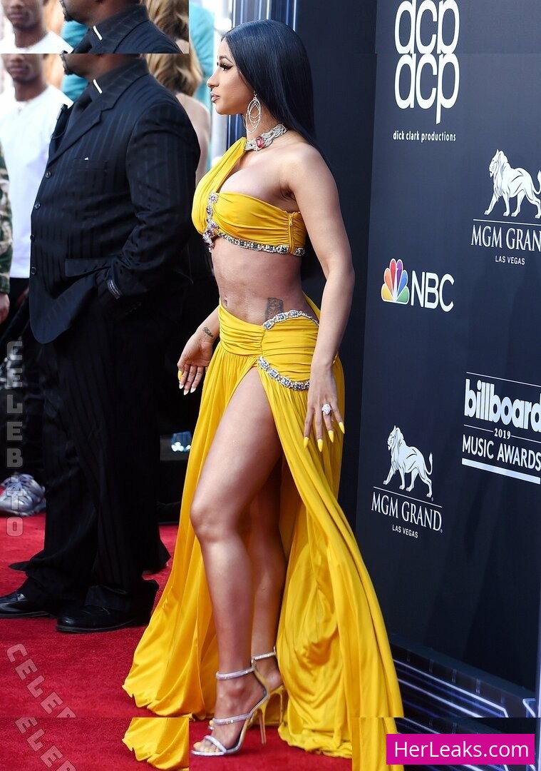 Cardi B - Image 104