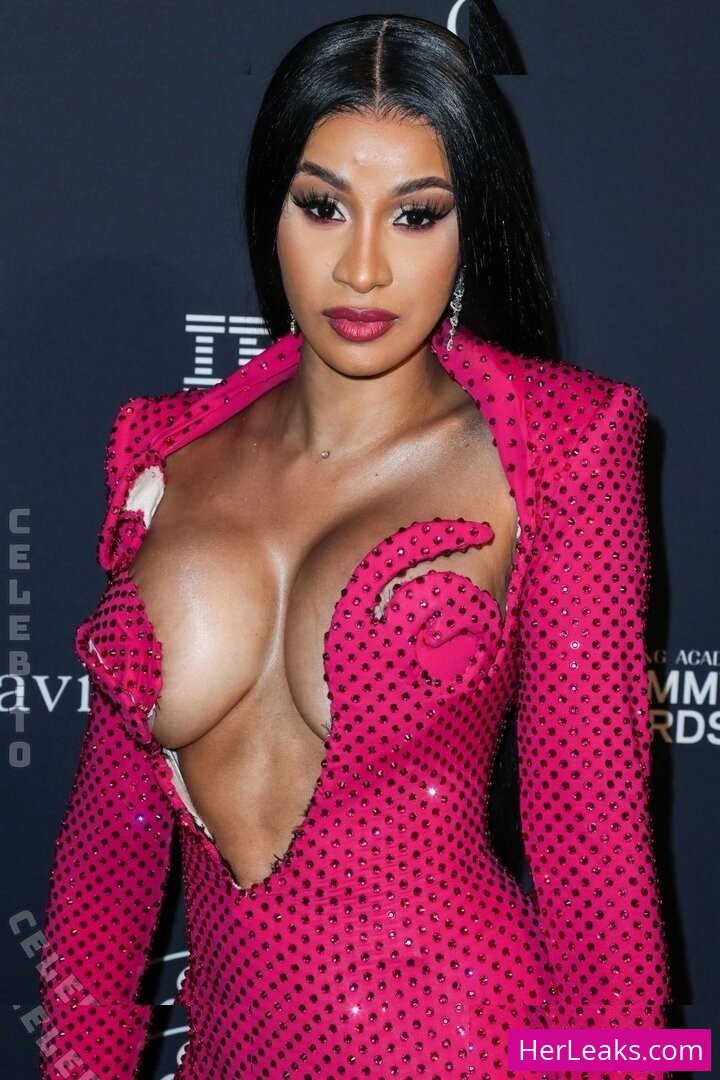 Cardi B - Image 91