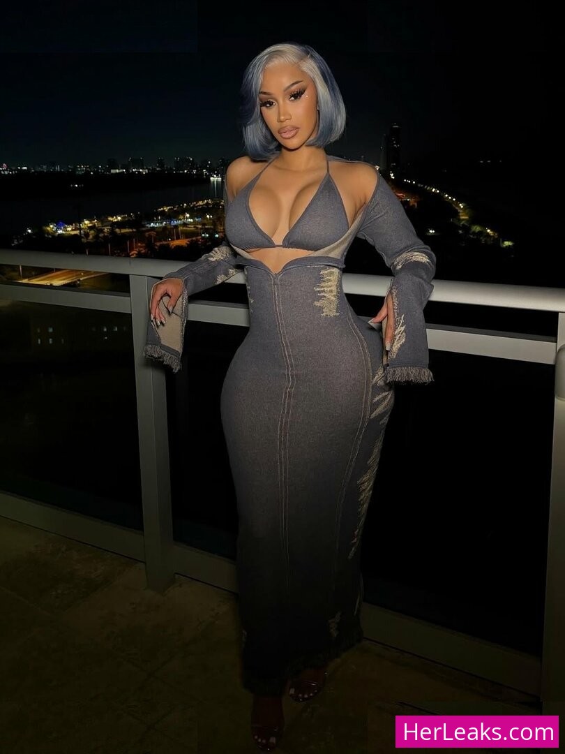 Cardi B - Image 57