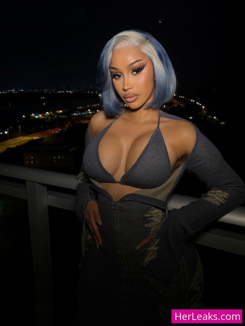 Cardi B - Image 56