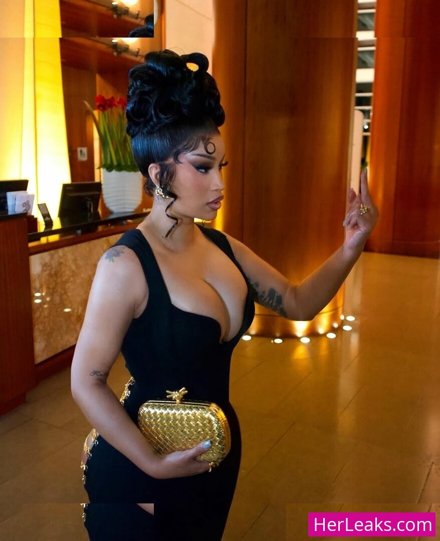 Cardi B - Image 41