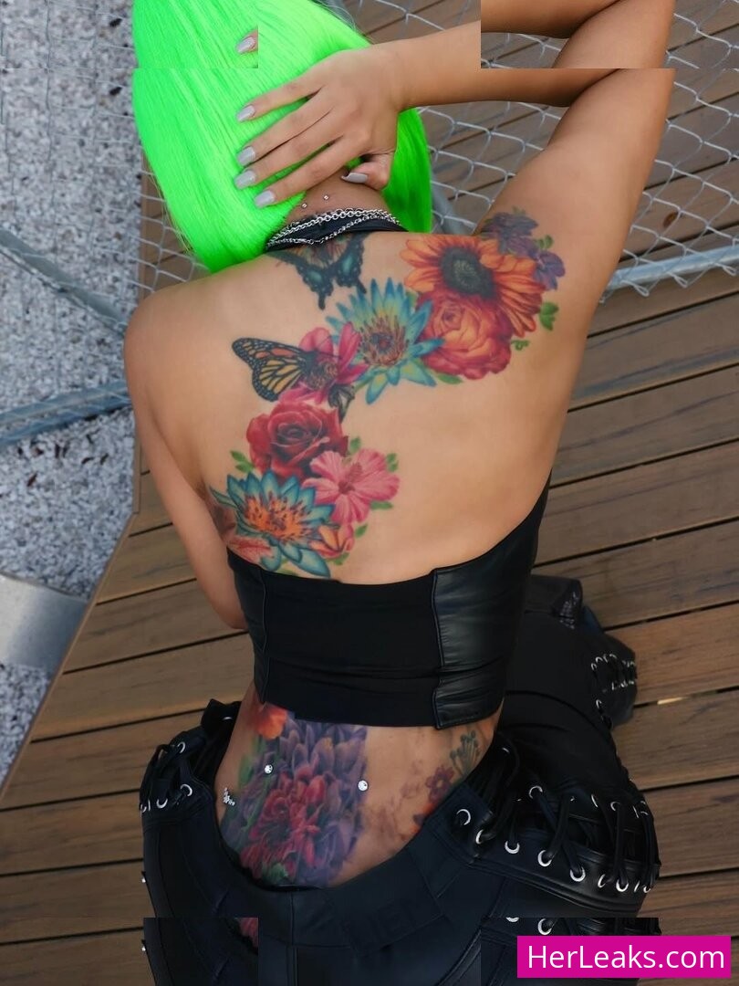 Cardi B - Image 37
