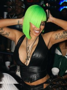 Cardi B - Image 31