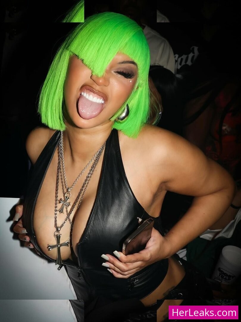 Cardi B - Image 30