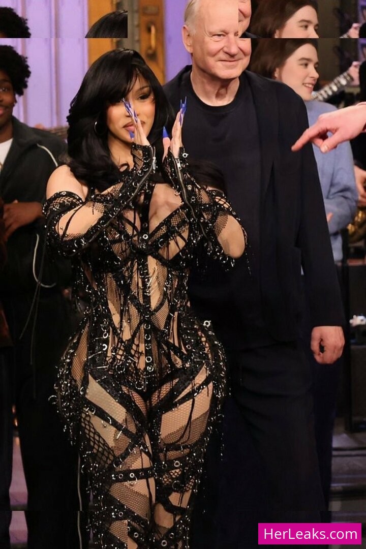 Cardi B - Image 25
