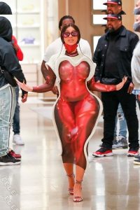 Cardi B - Image 20
