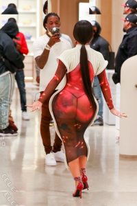 Cardi B - Image 18