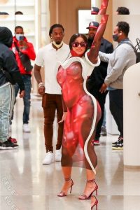 Cardi B - Image 16