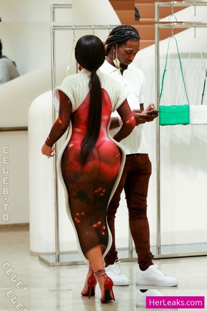 Cardi B - Image 14