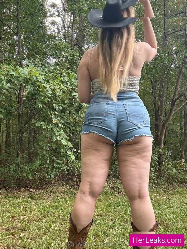 Creamy Curvy Bre - Image 13