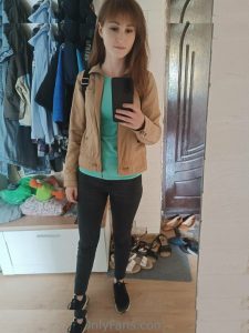 emma-goldie - Image 12