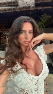 Maddy Cheary - Image 65