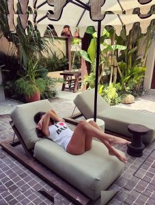Maddy Cheary - Image 32