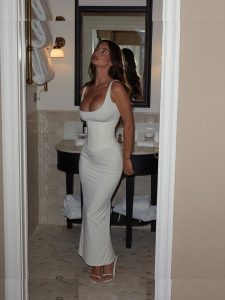 Maddy Cheary - Image 6