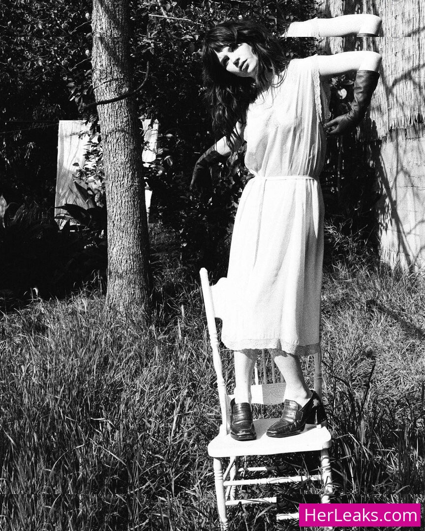 Sophie Thatcher - Image 149