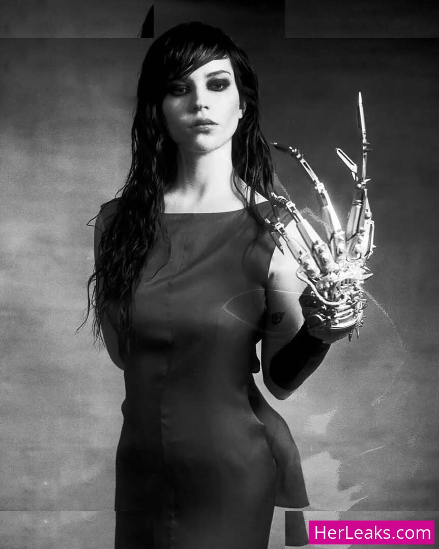 Sophie Thatcher - Image 123