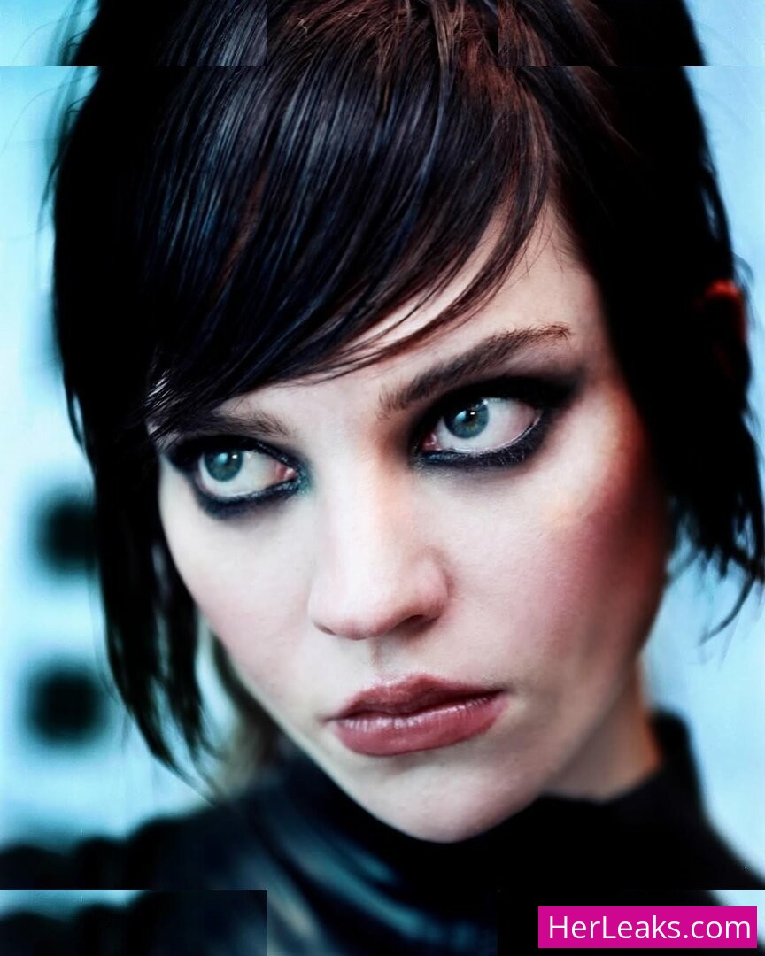 Sophie Thatcher - Image 121