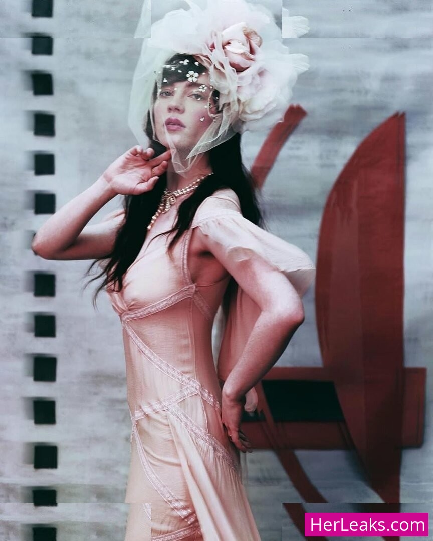 Sophie Thatcher - Image 113